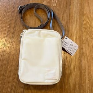 Lululemon crossbody easy access bag, beige nylon, brand new with tags !